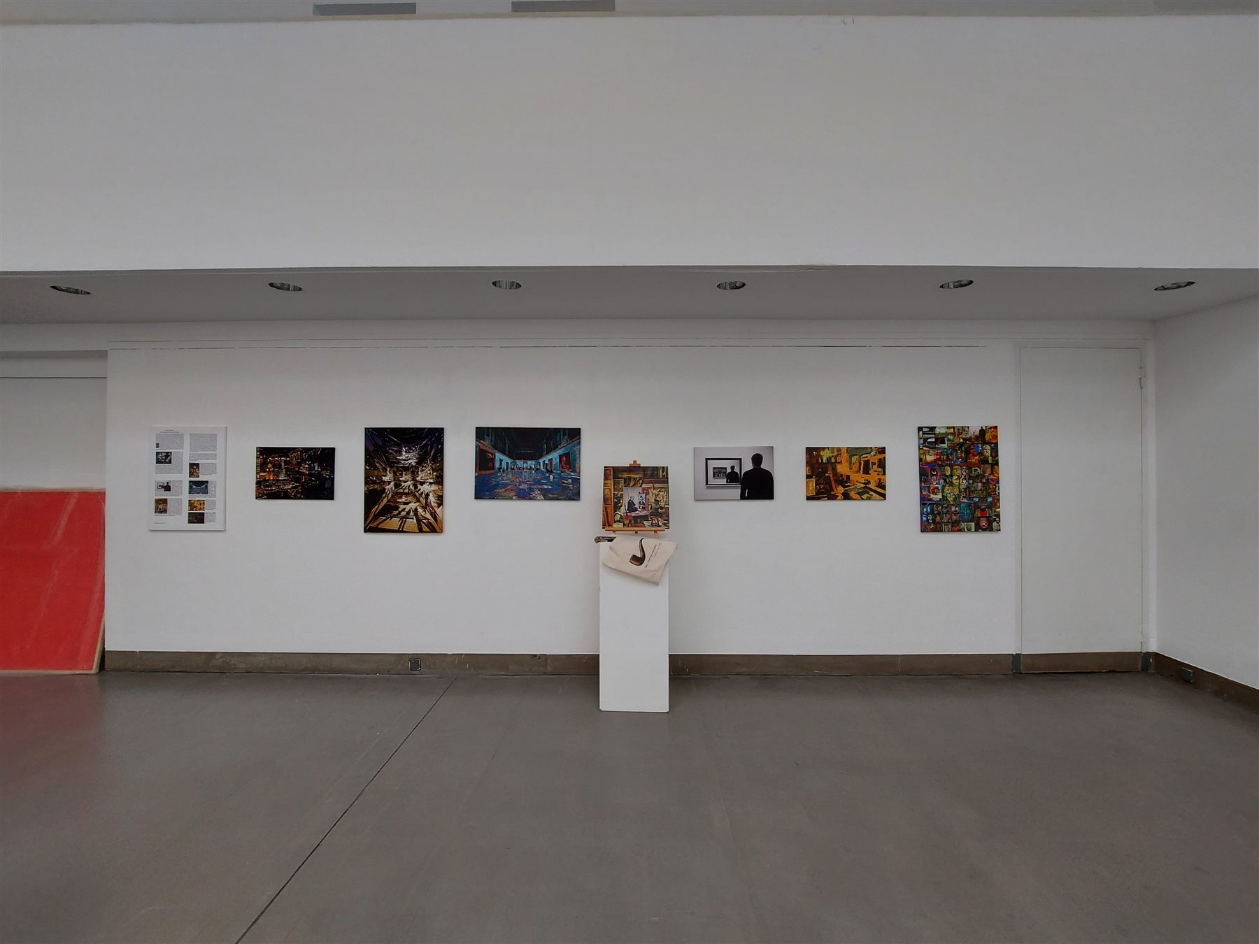 Ausstellungsansicht mit mehreren Arbeiten von Goedart Palm